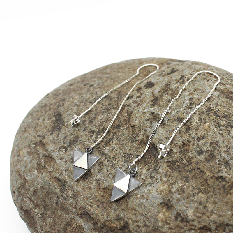 Aonui Thread Earrings | by Keri-Mei Zagrobelna – Auckland Museum Online ...