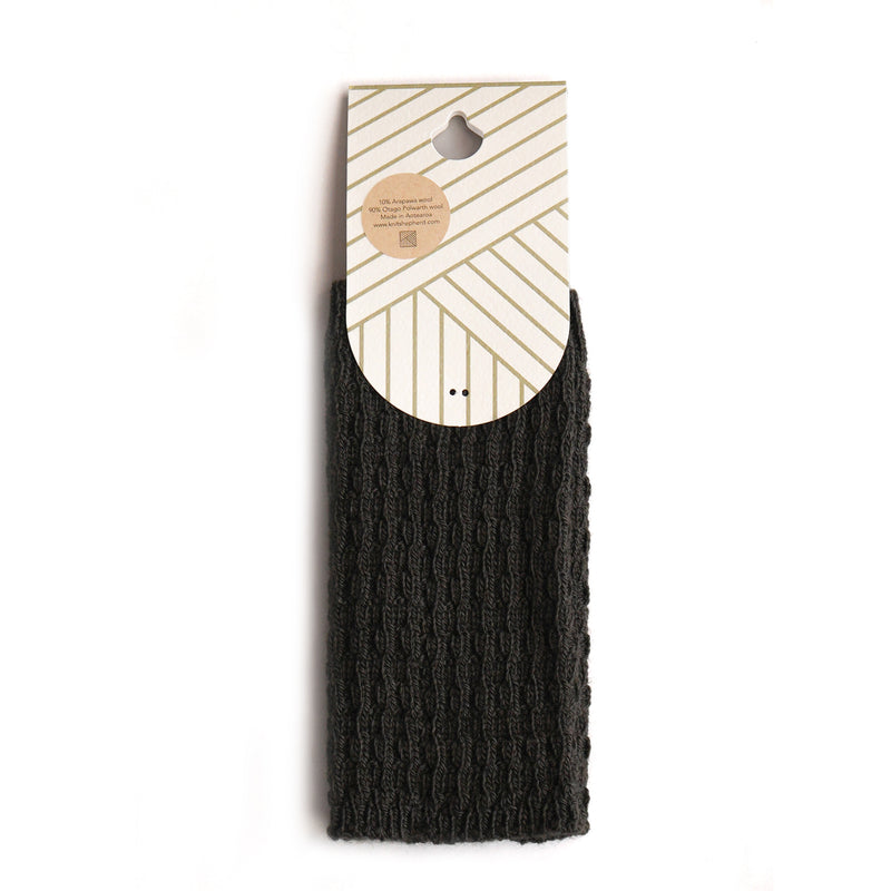 Cascade Wrist Warmers in Arapawa Blend - Ponga | Knit Shepherd